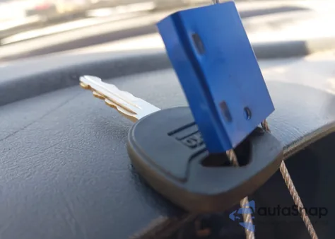 1999 Chevrolet Blazer Ls из США, поврежденный, VIN 1GNDT13W7XK201091